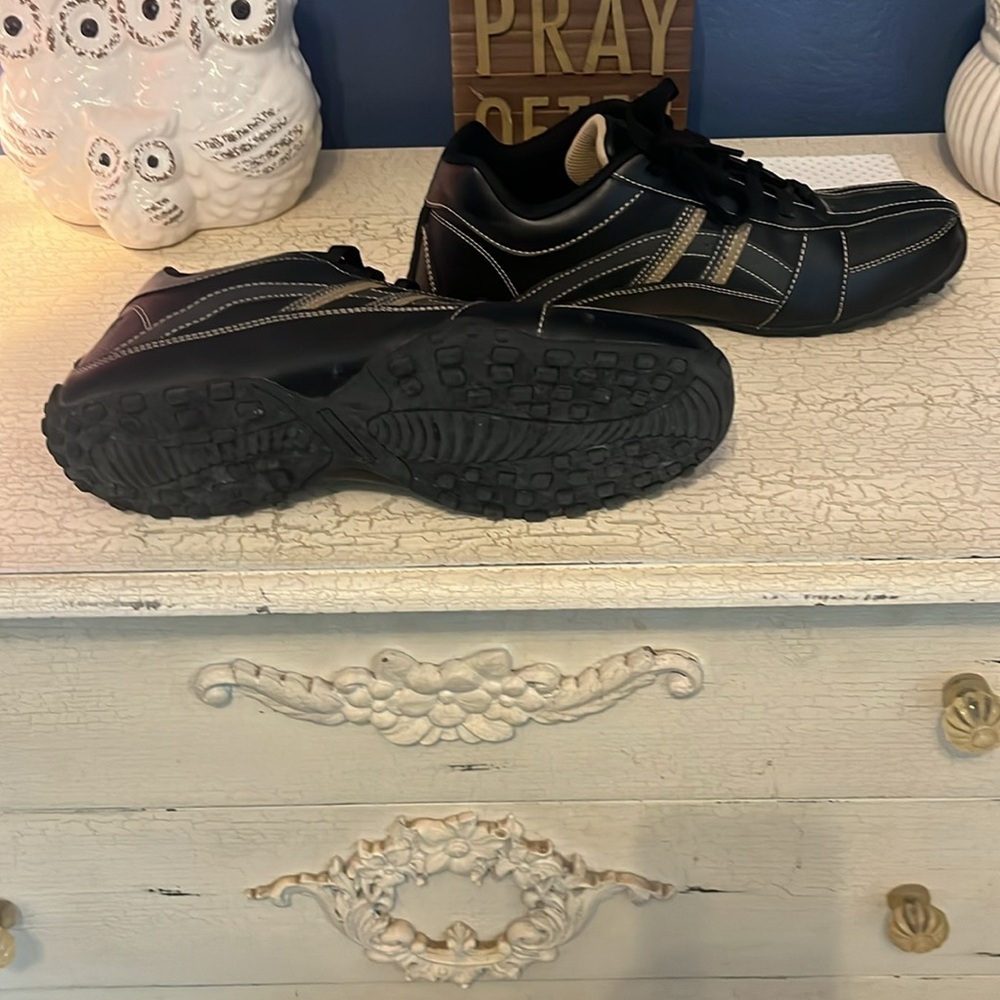Men's Black and Gold Sneakers - Picture 6 of 6